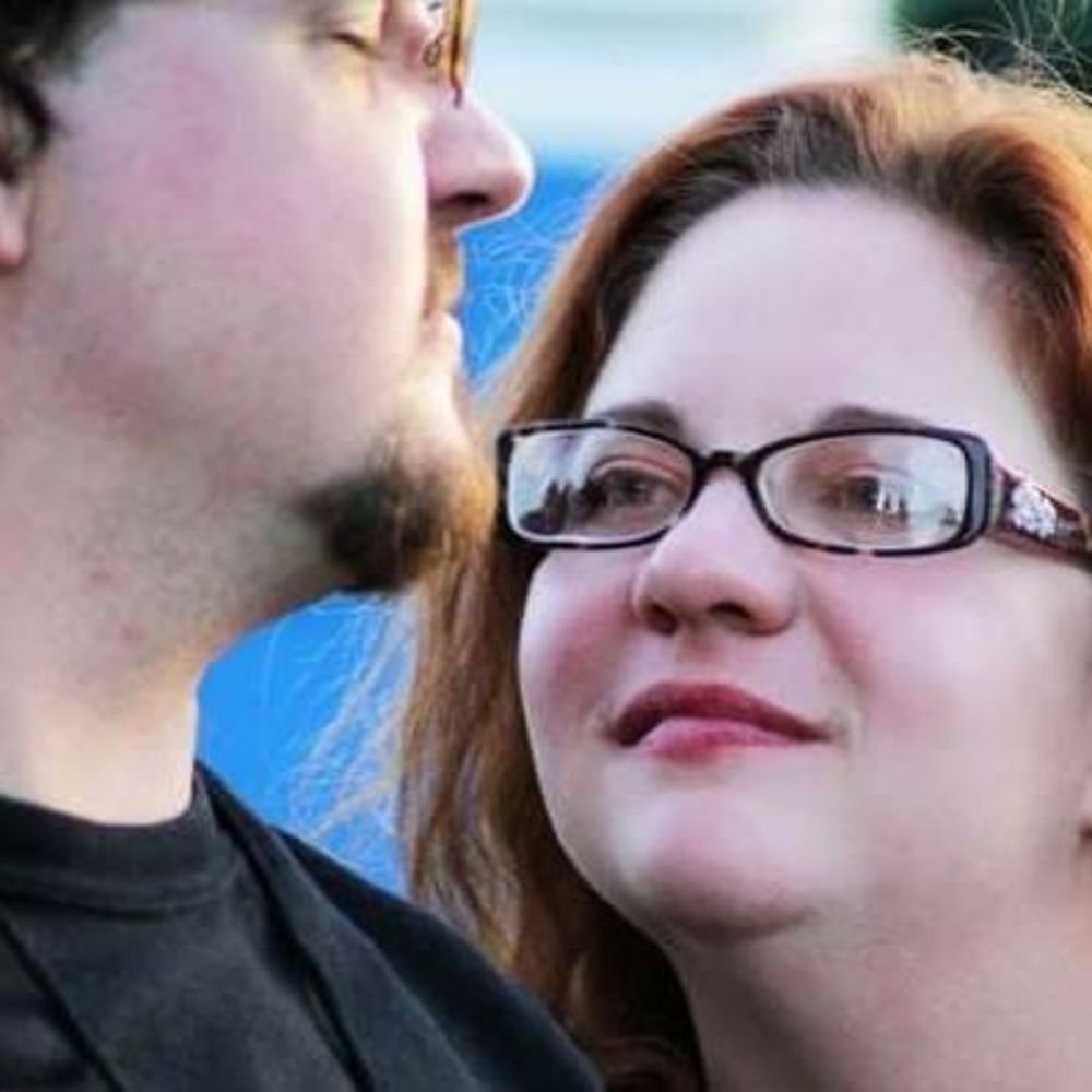 Meet your Posher, Cara